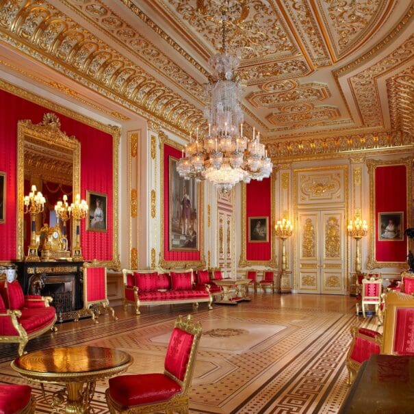 Semi-State Rooms - Crimson Drawing Room - Peter Smith - Royal Collection Trust , © His Majesty King Charles III 2023