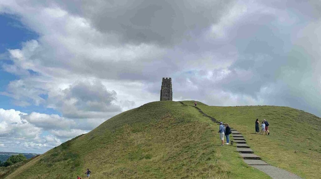 glastonbury tourist information centre