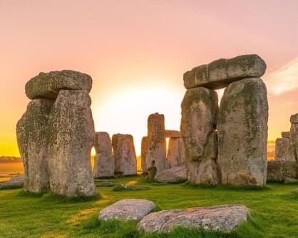 Visit-Stonehenge-from-London-with-Anderson-Tours - phone banner