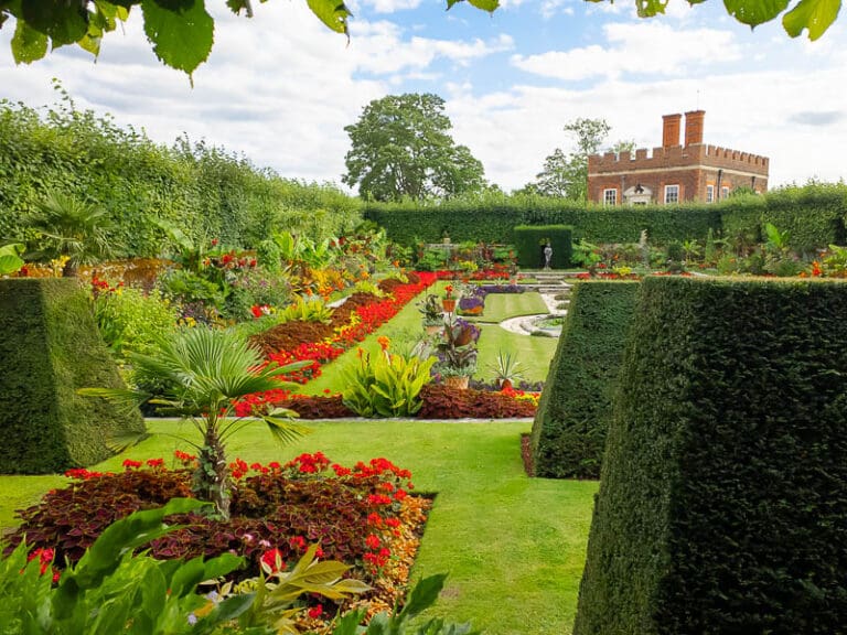 Pond Gardens